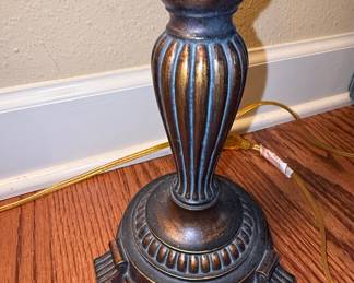 Traditional Style Table Lamps