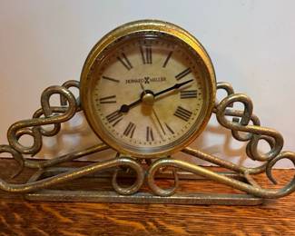 Howard Miller 645-417 Table Clock