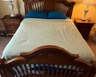 Colonial Revival Style Spindle Bed