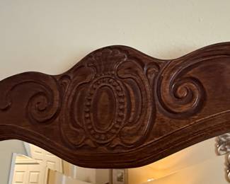 Lexington Furniture Victorian Sampler Nine-Drawer Dresser with Mirror