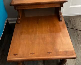 Lane side table, (2) and matching coffee table