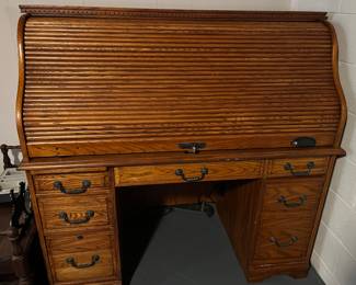 Green Front Roll Top Desk