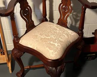 European Ornate corner chair