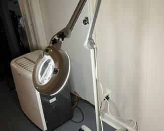 Magnifying Light