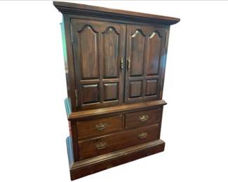 Ethan Allen Wardrobe Dresser With Interior Drawers & Storage