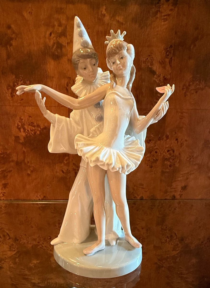 Lladro Carnival Couple Figurine #4882