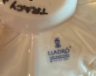 Lladro 'Recital' Ballerina Figurine Style