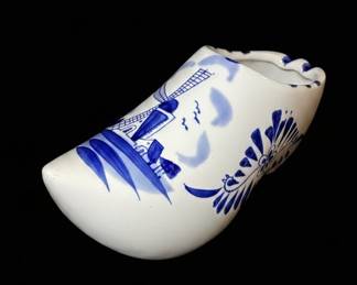 Delft Blue Style Ceramic Clog Planter