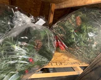 Artificial Holiday Wreath Collection