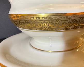 Tradition Fine China Antique Gold Style Gravy Boat