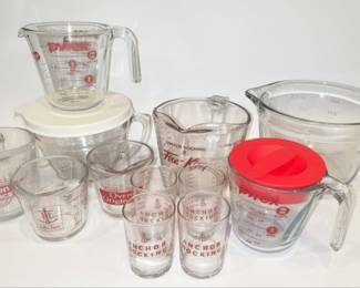 Collection of Vintage Anchor Hocking and Pyrex Glass Measuring Cups
