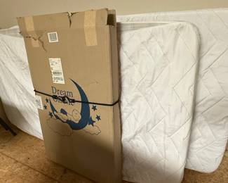 Dream On Me Holly 2-in-1 Mini Crib Mattress and Twin Mattresses 