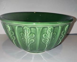 Furio Home Green Oak Leaf Bowl