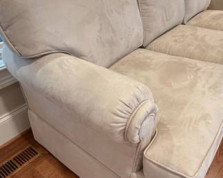 Thomasville Rolled Arm & Skirted Sofa Style