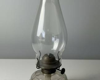 Clear Glass Kerosene Lamp with Eagle Burner