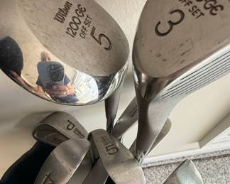 Wilson 1200 GE Offset Iron Set and Staff Bag