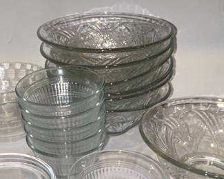 Vintage Clear Glass Ribbed Nesting Mixing Bowl Set