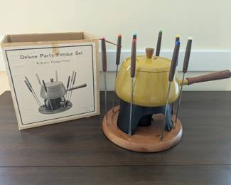 MCM Fondue Pot