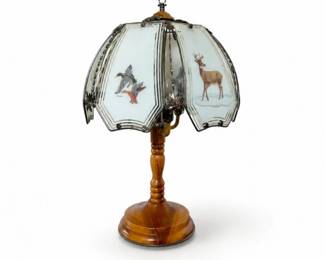 155 VintageWildlifeGlassTableLampDucksDeerShade