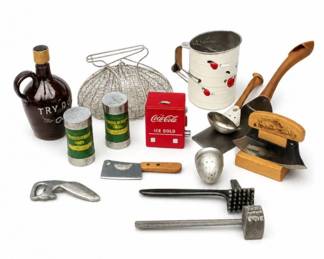 106 VintageKitchenGadgetUtensilMixedLotCollectibles