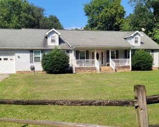 2bed 2 bath 1680 sq ft 3 car garage