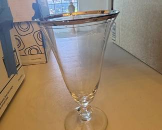 Footed Glass Iced Tea Glasses with Silver Rim (Set of 4)