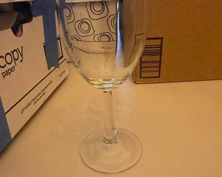 Clear Glass Wine Glass with Faceted Stem Base
