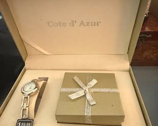 Cote d'Azur Women's Watch and Jewelry Set with Onyx and Cubic Zirconia