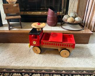 All-wood toy ride-on firetruck