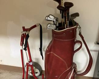 Set of Gary Player golf clubs