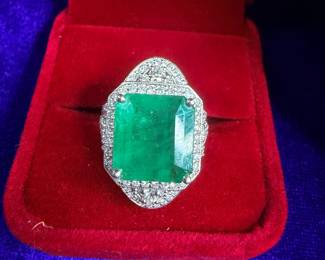 Emerald ring