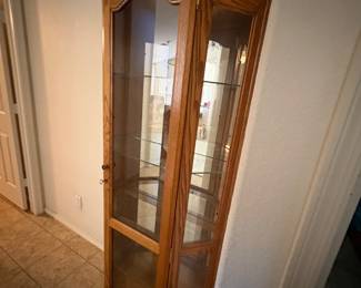 Has a working light and key