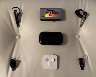 Bluetooth headsets, charging cords, charging blocks, Bluetooth speakers