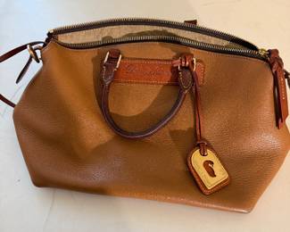Vintage Dooney and bourke leather purse