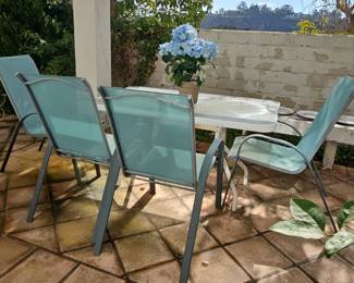 Contemporary Sling-Back Patio Dining Set