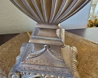 Vintage Hollywood Regency Gold Urn Table Lamp