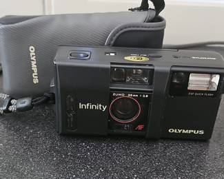 Olympus Infinity AF-1 35mm f/2.8 Point-and-Shoot Camera