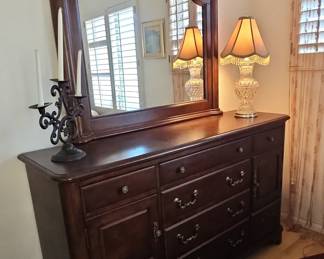 Traditional Cherry Finish Nine-Drawer Dresser with Mirror