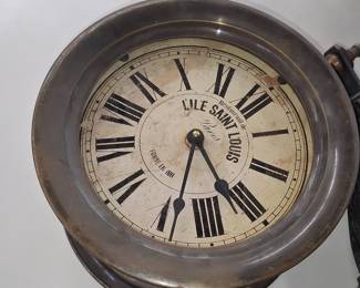 Restaurant de L'Ile Saint Louis Paris Decorative Wall Clock