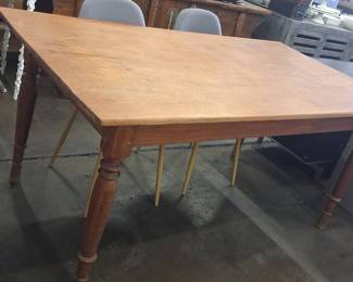 Vintage Pine Farmhouse Dining Table with Turned Legs 5'7"x3'1"