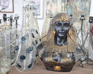 Egyptian Revival Nefertiti Bust Table Lamp