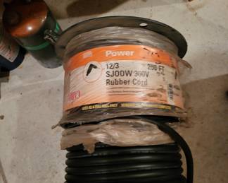 12/3 SJOOW 300v rubber cord Approx.200 ft