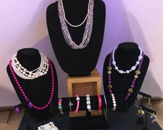 110 Jewelry Lot 3 Necklaces, Bracelets Earrings