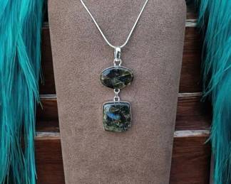 17 Double Stone Fiery Labradorite Pendant Necklace