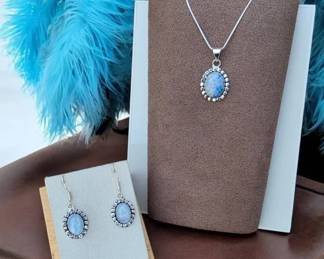 26 Rainbow Moonstone Pendant Necklace Matching Earrings