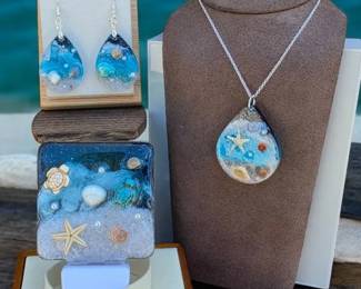 105 Beach Jewelry Necklace, Earrings Nightlight