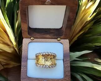 001 98  Sterling Silver  Gold Overlay  Ross Simmons Hammered Diamond Ring  Size 10  9 Grams