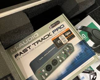 M-AUDIO Fast Track Pro with software