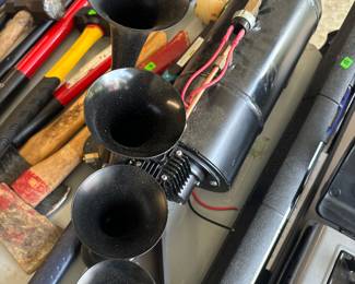 Truck train horn and compressor