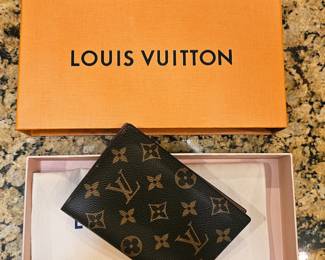Louis Vuitton passport cover Texas